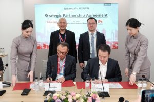 Telkomsel dan Huawei Tandatangani Kerja Sama Dua Strategic Partnership Agreement di MWC 2024 Barcelona